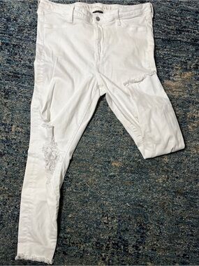 American Eagle Outfitters White Stretch Skinny Jeans